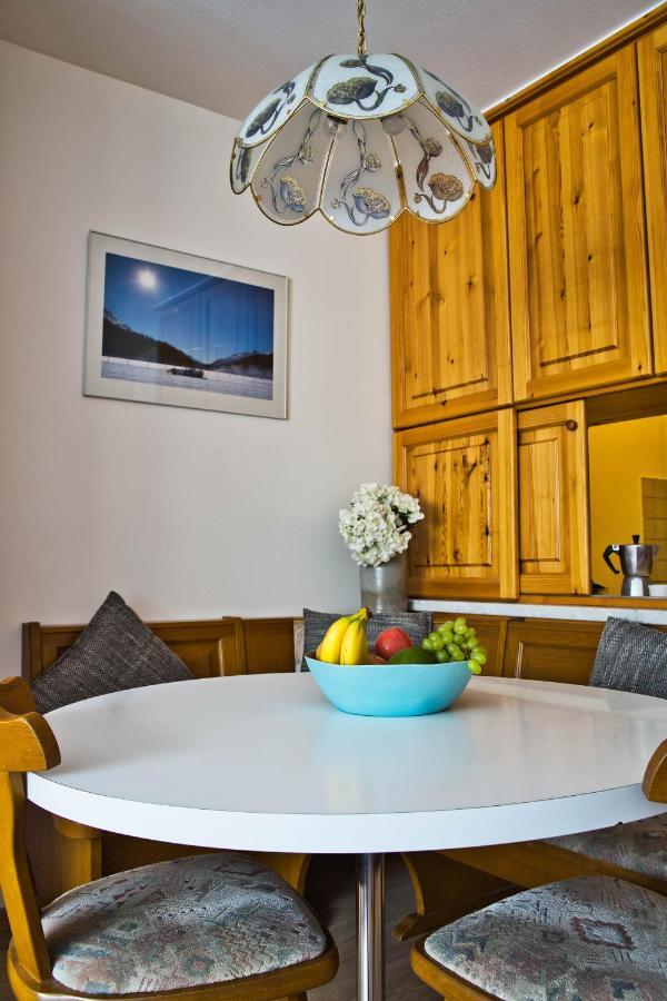 Zentrale Wohnung In St. Moritz Mit Grossem Balkon Dış mekan fotoğraf